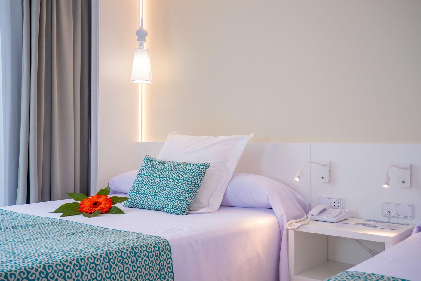 Gran-Hotel-Pe----iscola-Room-18