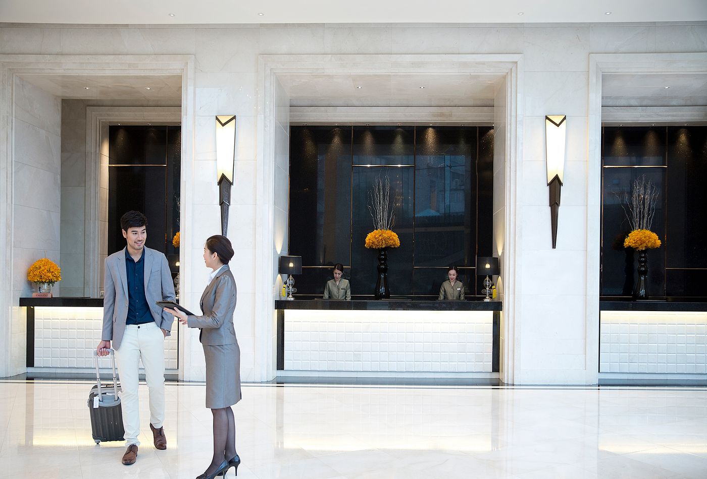 Grande-Centre-Point-Hotel-Terminal-21-Lobby-15