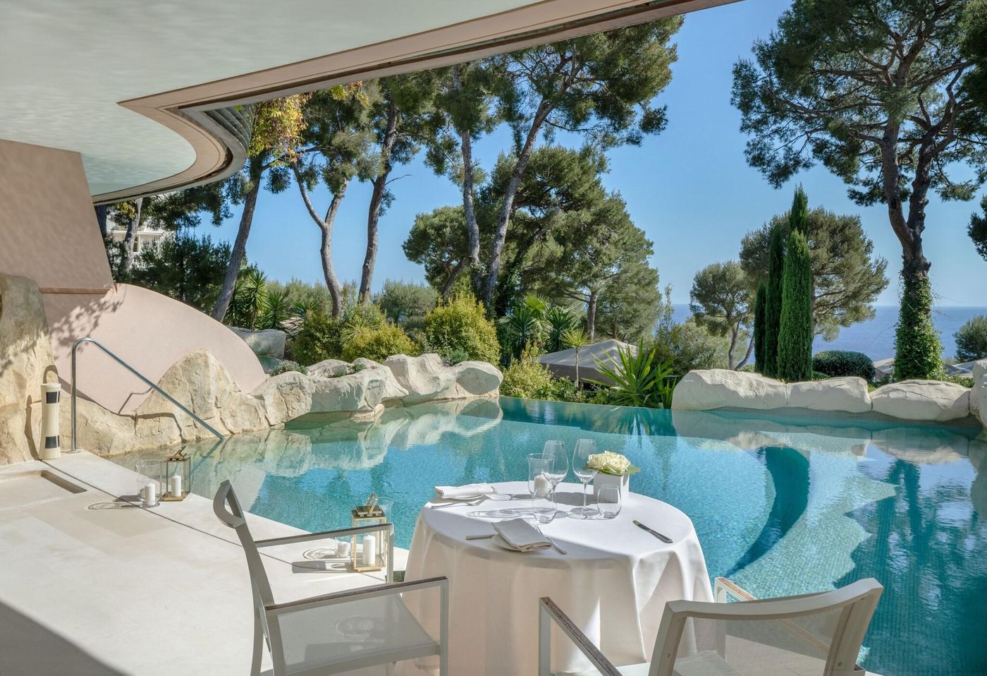 Grand-Hotel-du-Cap-Ferrat--A-Four-Seasons-Hotel-Terrace-5