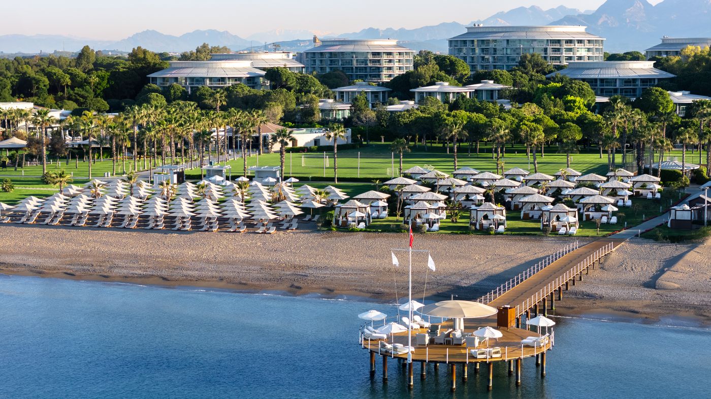 Calista-Luxury-Resort-Beach-6