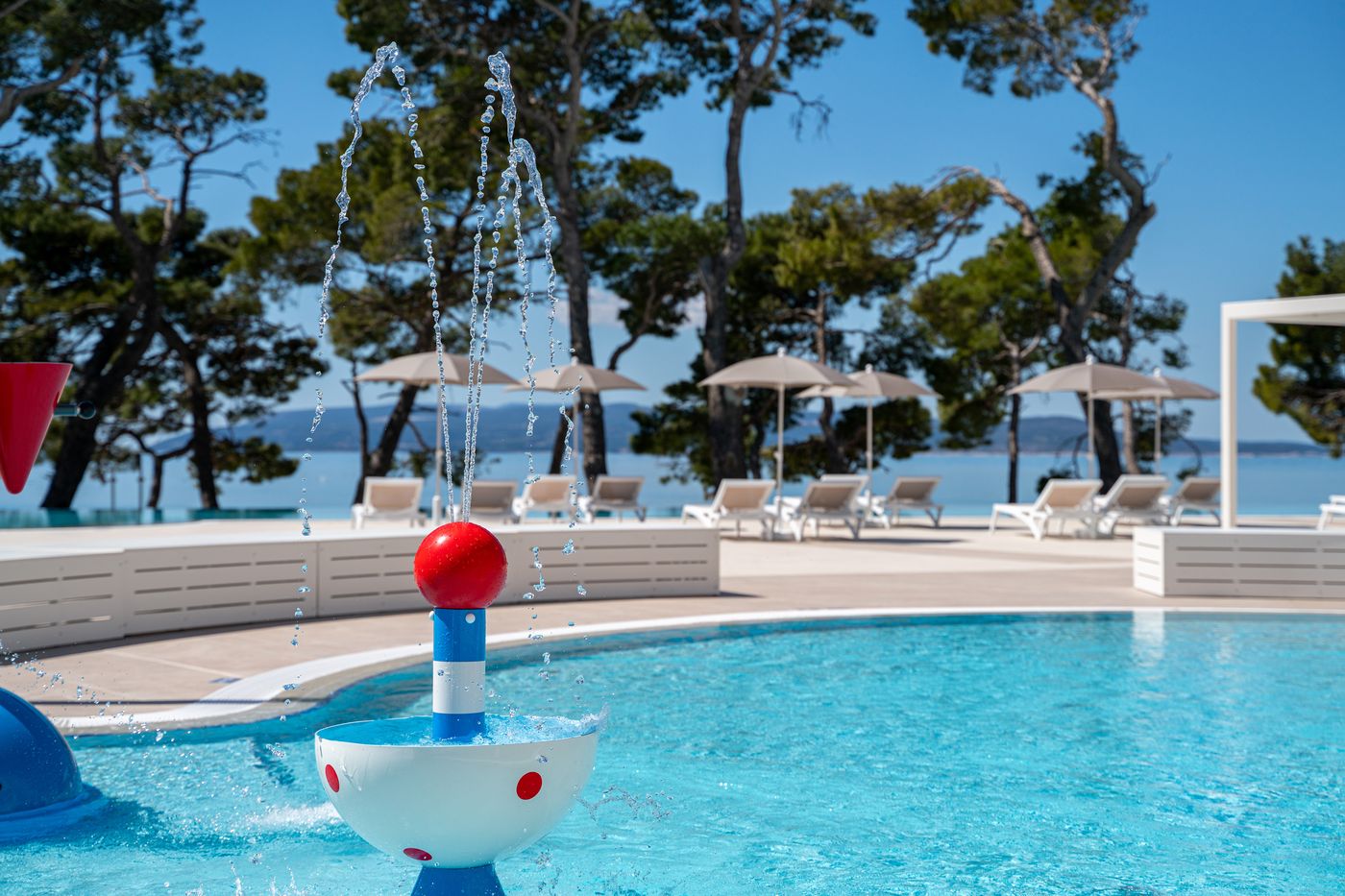 Valamar-Meteor-Hotel-Pool-2