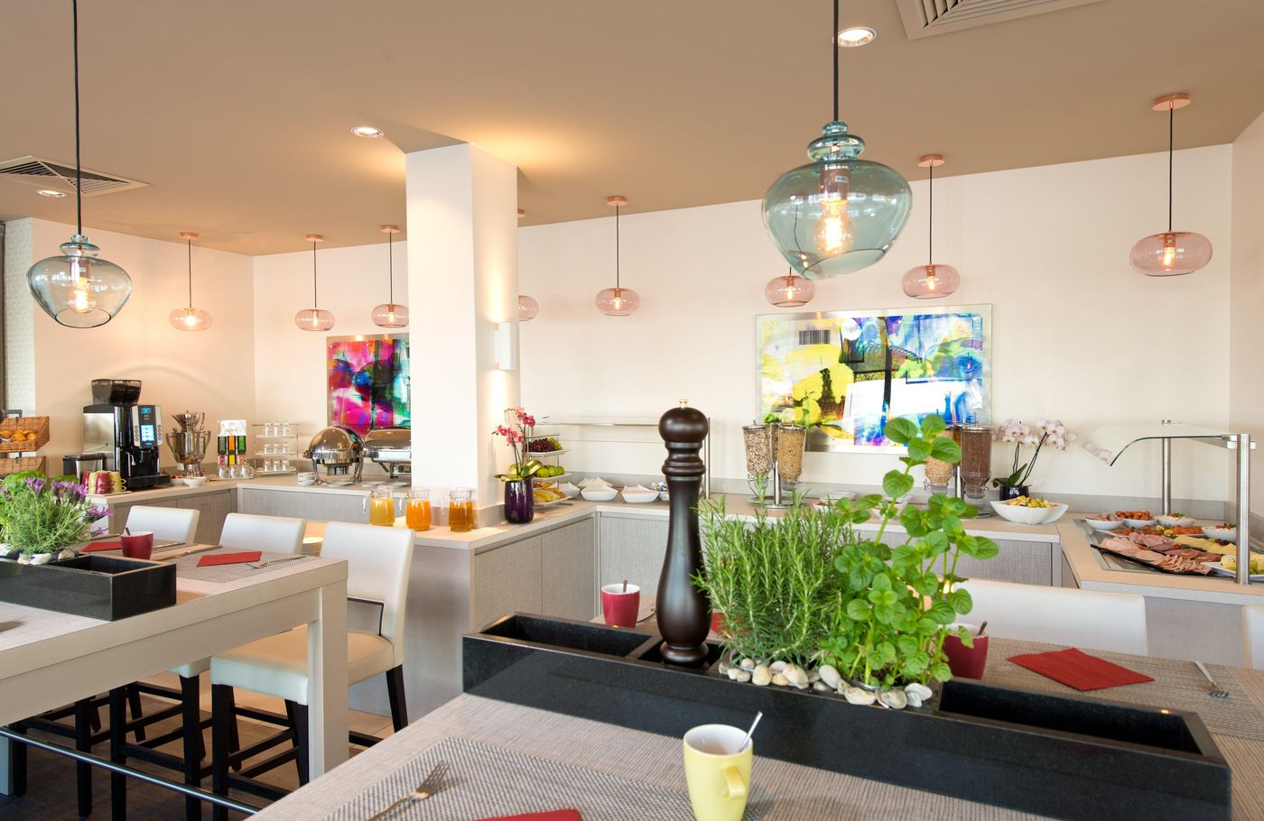 Leonardo-Hotel-Munich-City-Olympiapark-Restaurant-39