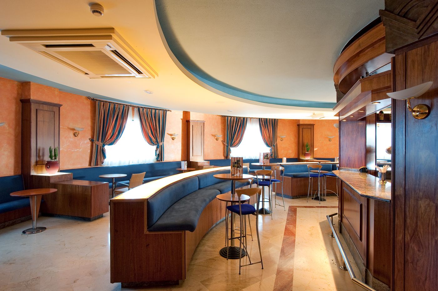 Elba Lucia Sport & Suite Hotel