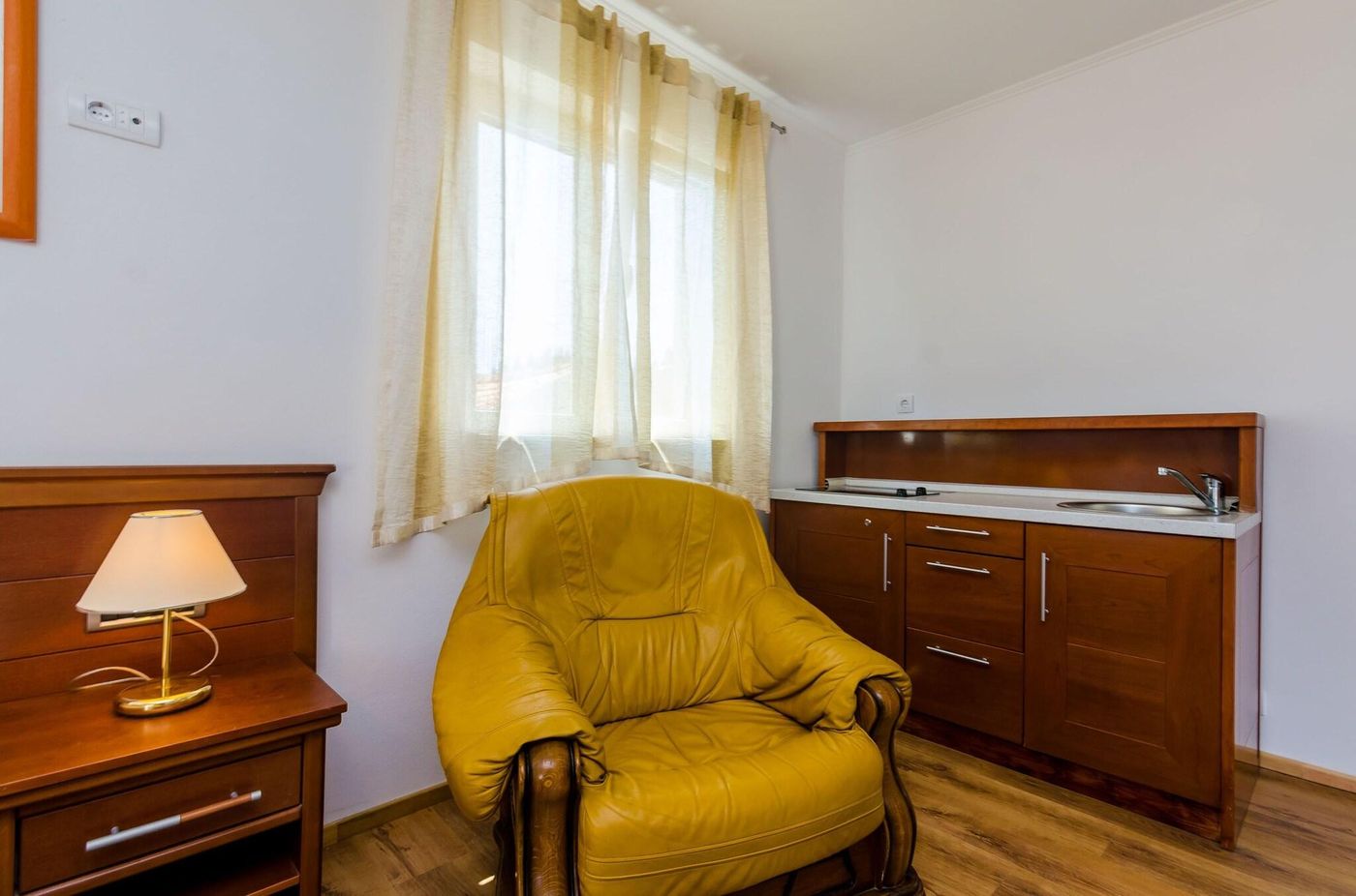 Apartments---Rooms-V-M-Room-45