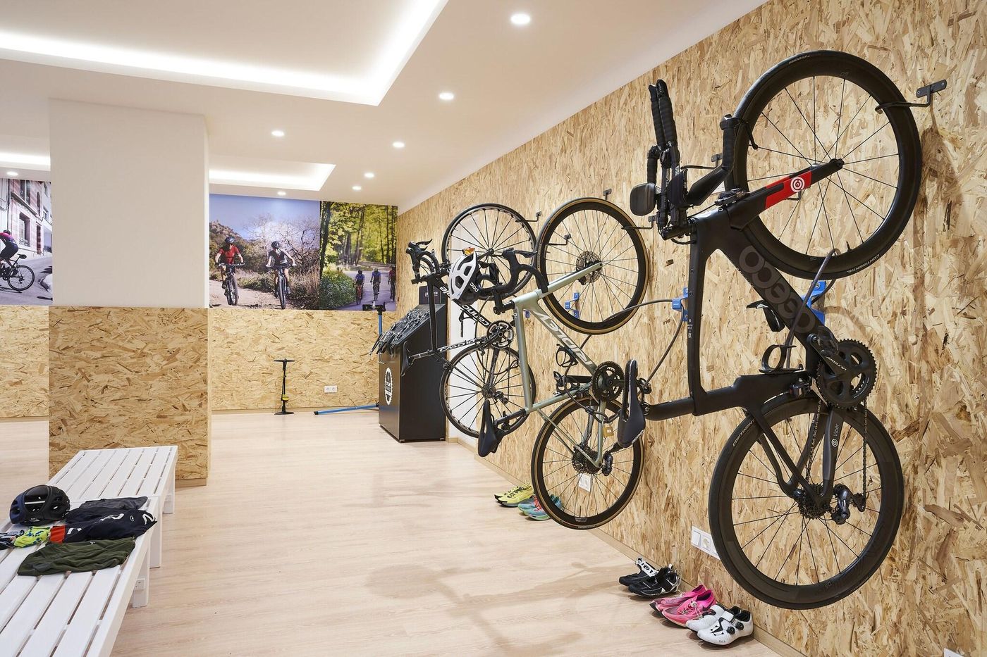 Indalo-Park-Lobby-67