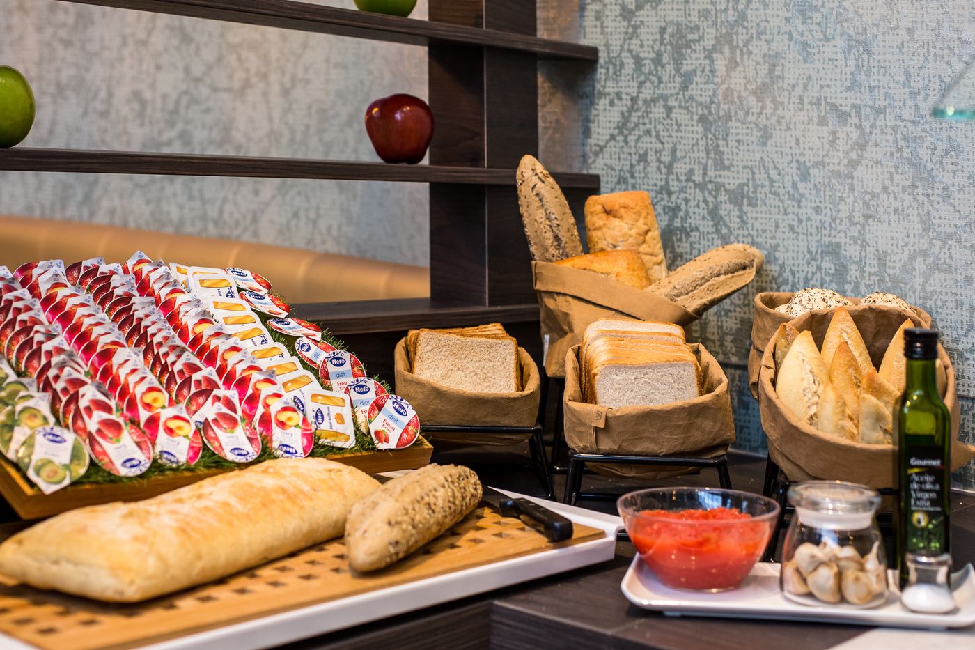 Leonardo-Hotel-Madrid-City-Center-Restaurant-34