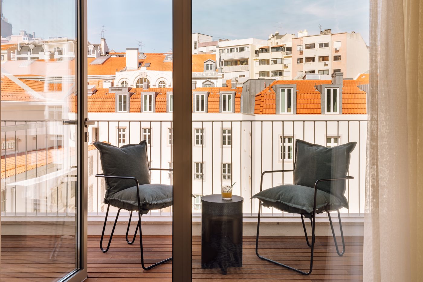 Locke-De-Santa-Joana-Room-13