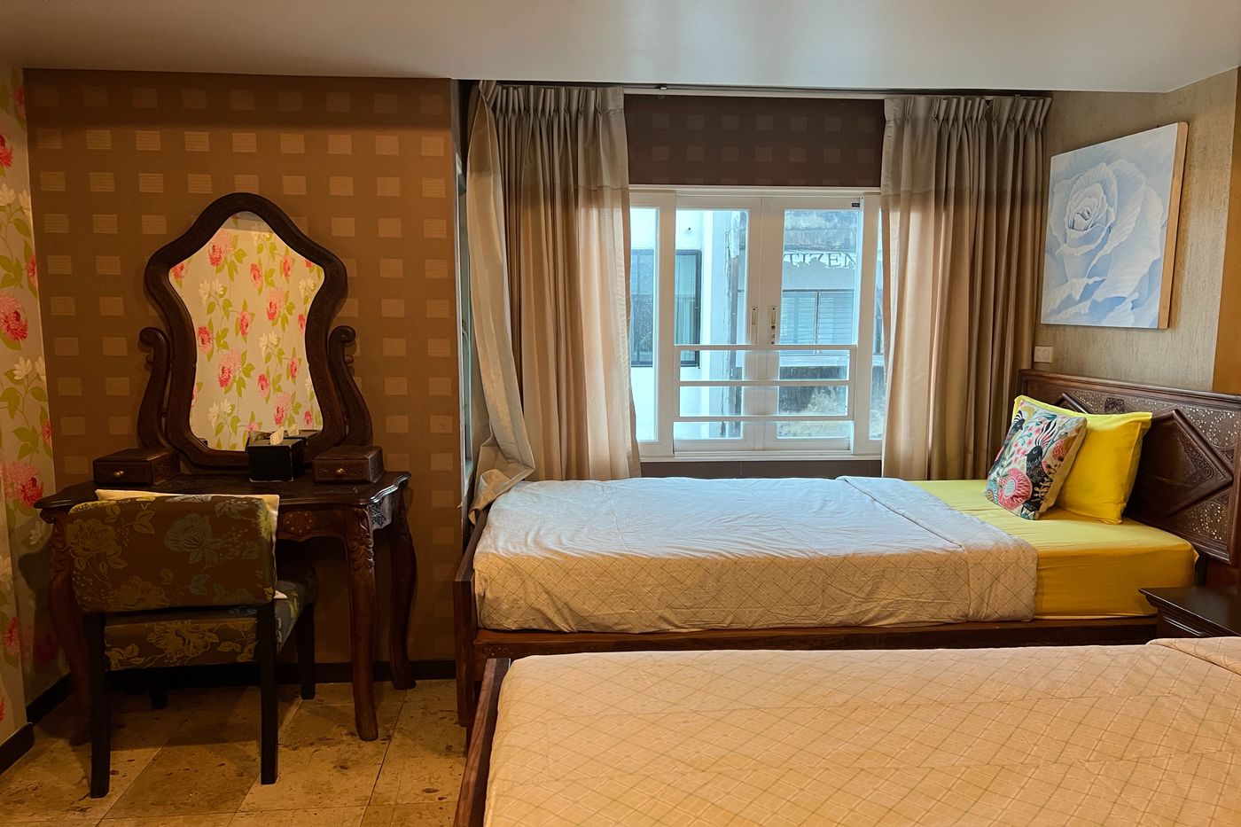 Sabai-Sabai---Sukhumvit-Room-43