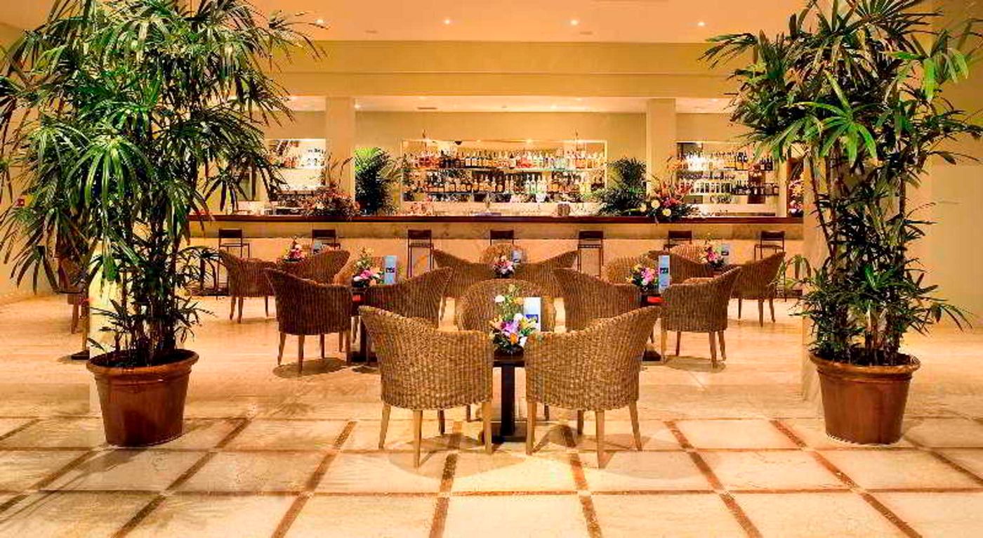 Hotel-Las-Olas-Bar-14