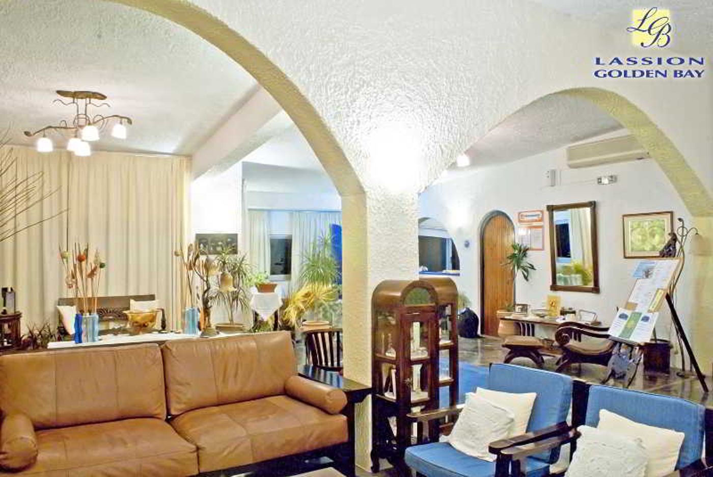 Lassion-Golden-Bay-Lobby-25