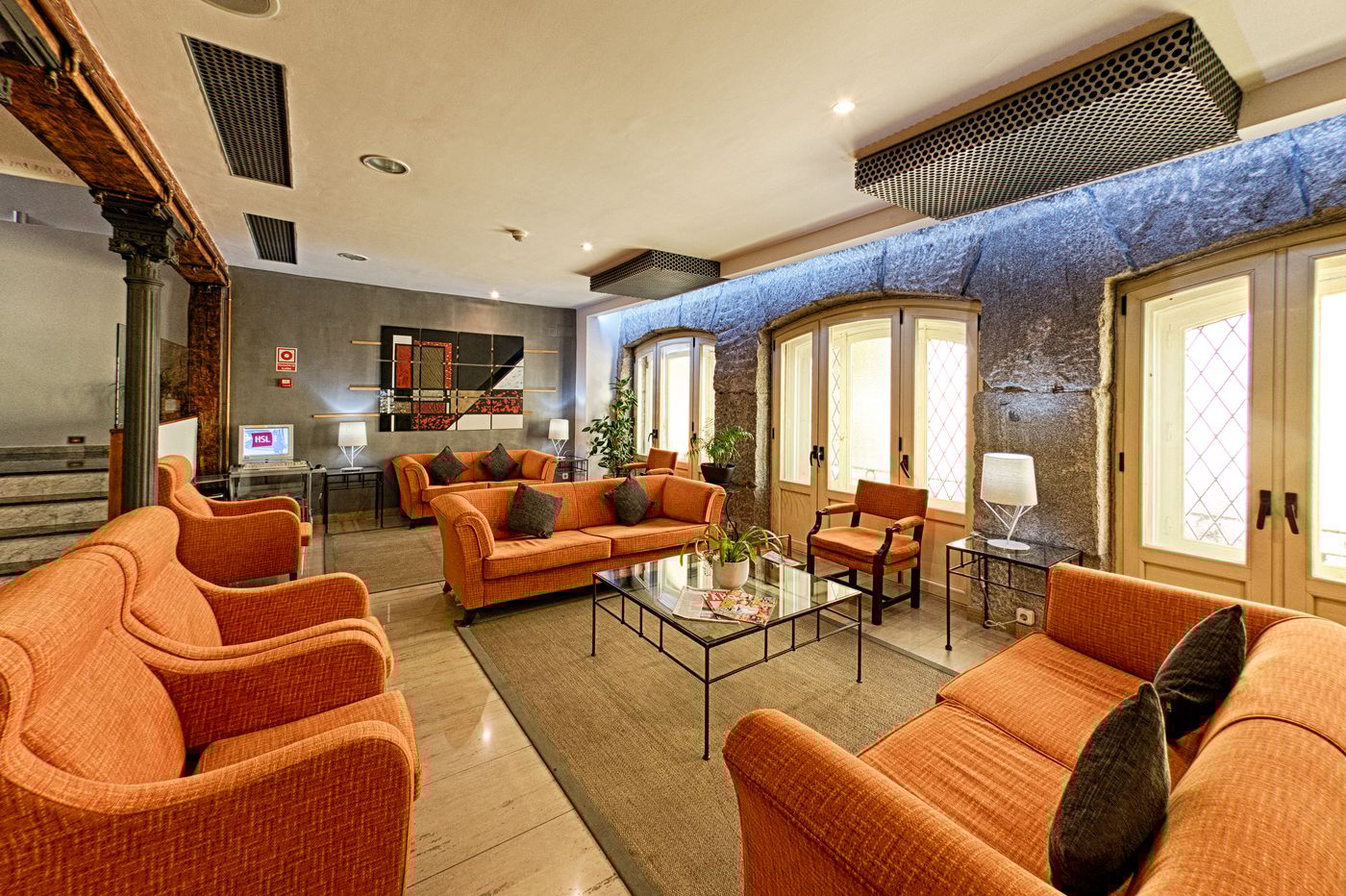 San-Lorenzo-Lobby-13