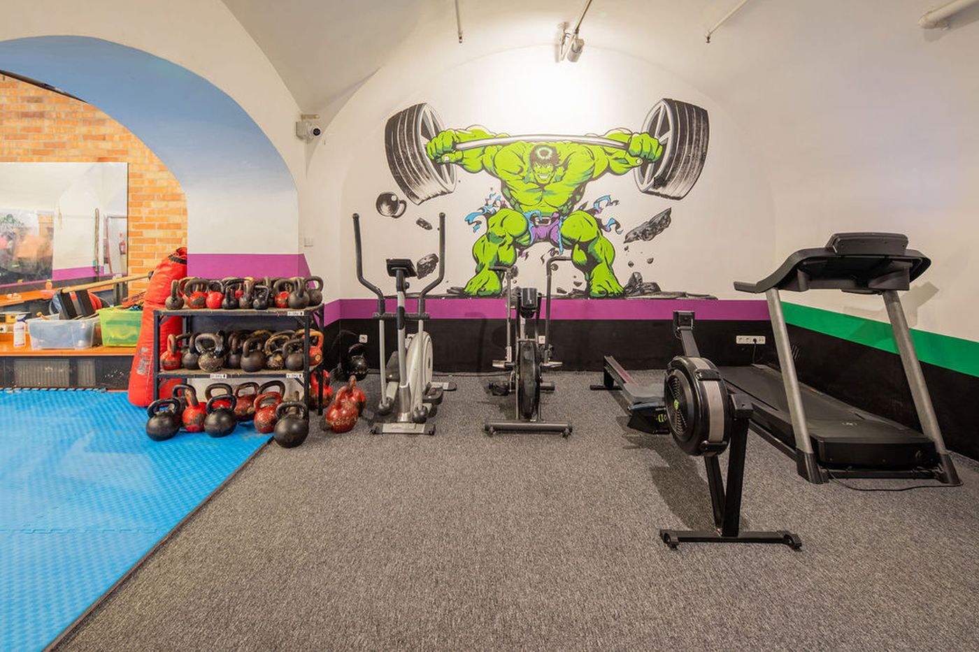 Mamaison-Residence-Izabella-Budapest-Sports-and-Entertainment-32