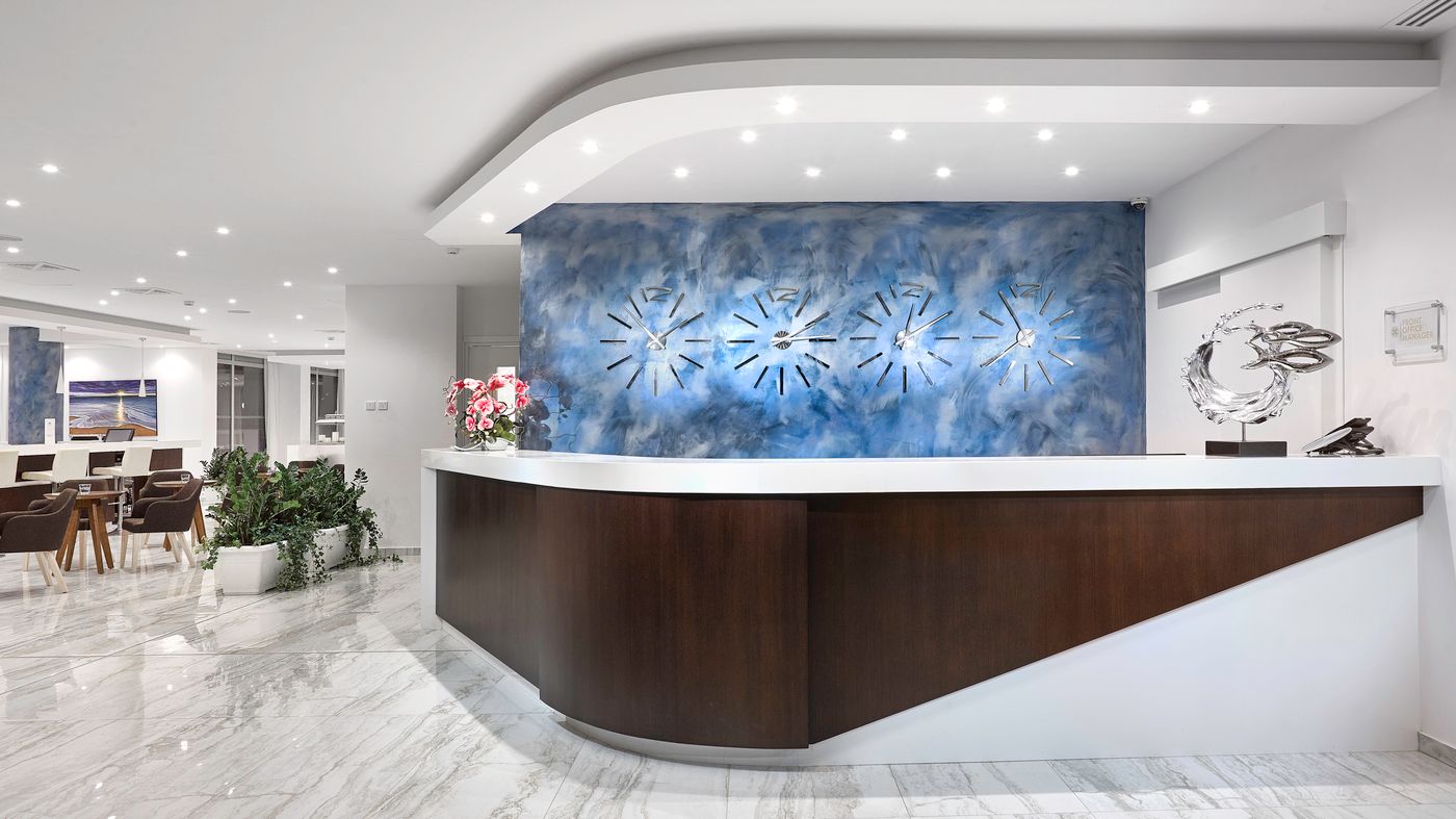 Sun-N-Blue-Boutique-Hotel-Lobby-36