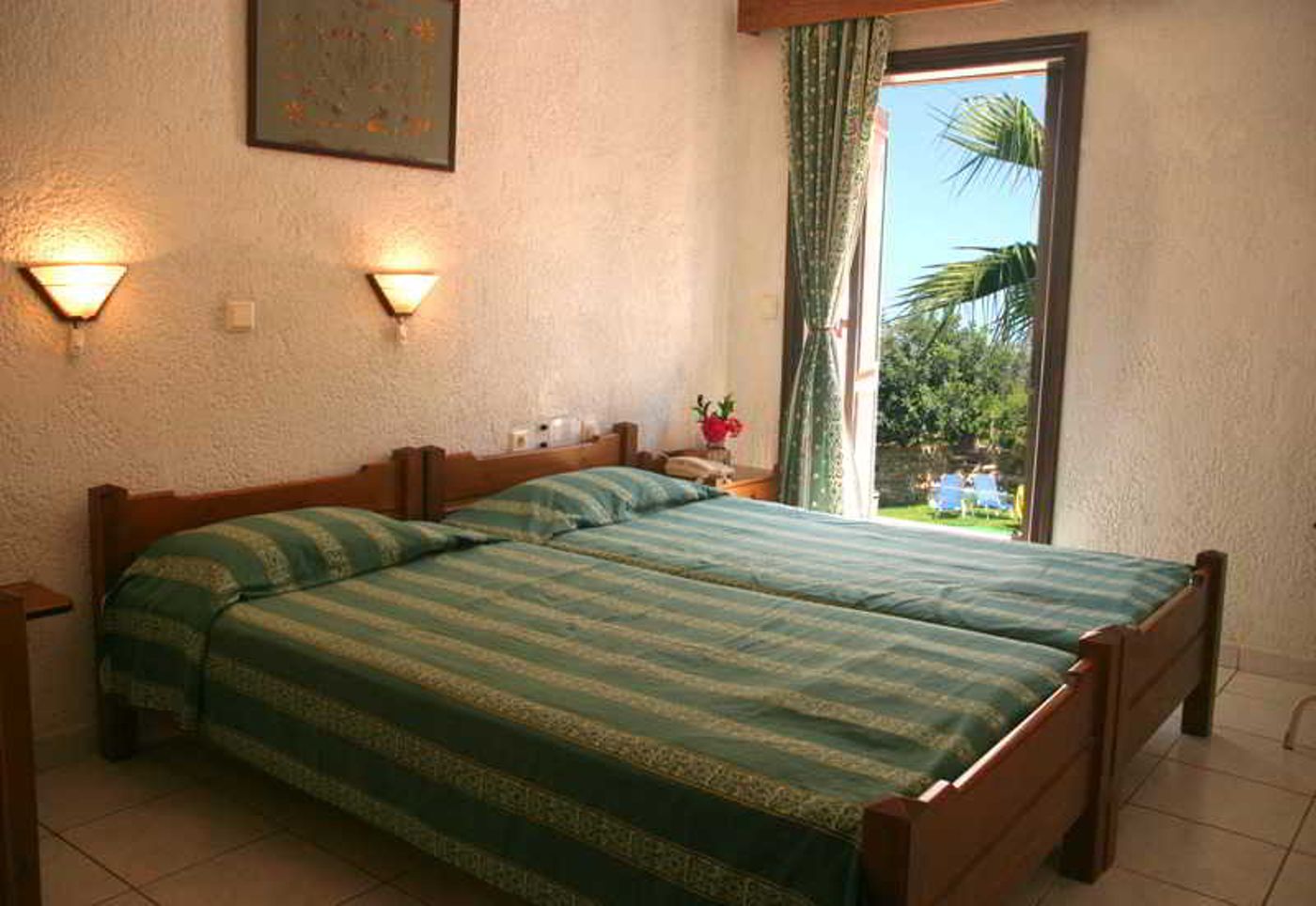 Iliostasi-Beach-Apts-Room-6