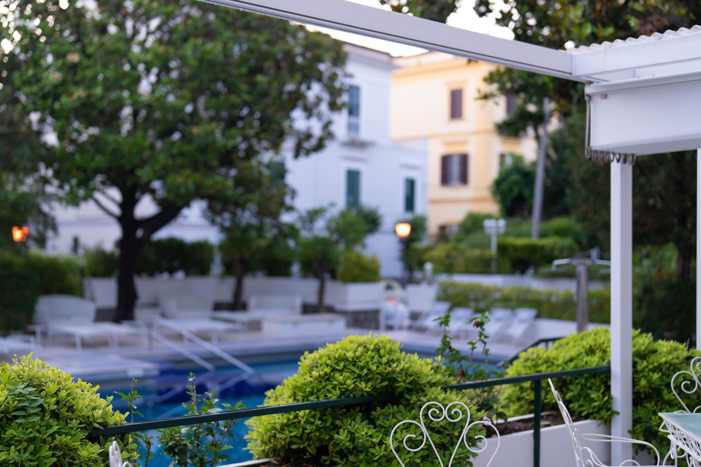 Majestic-Palace-Pool-21