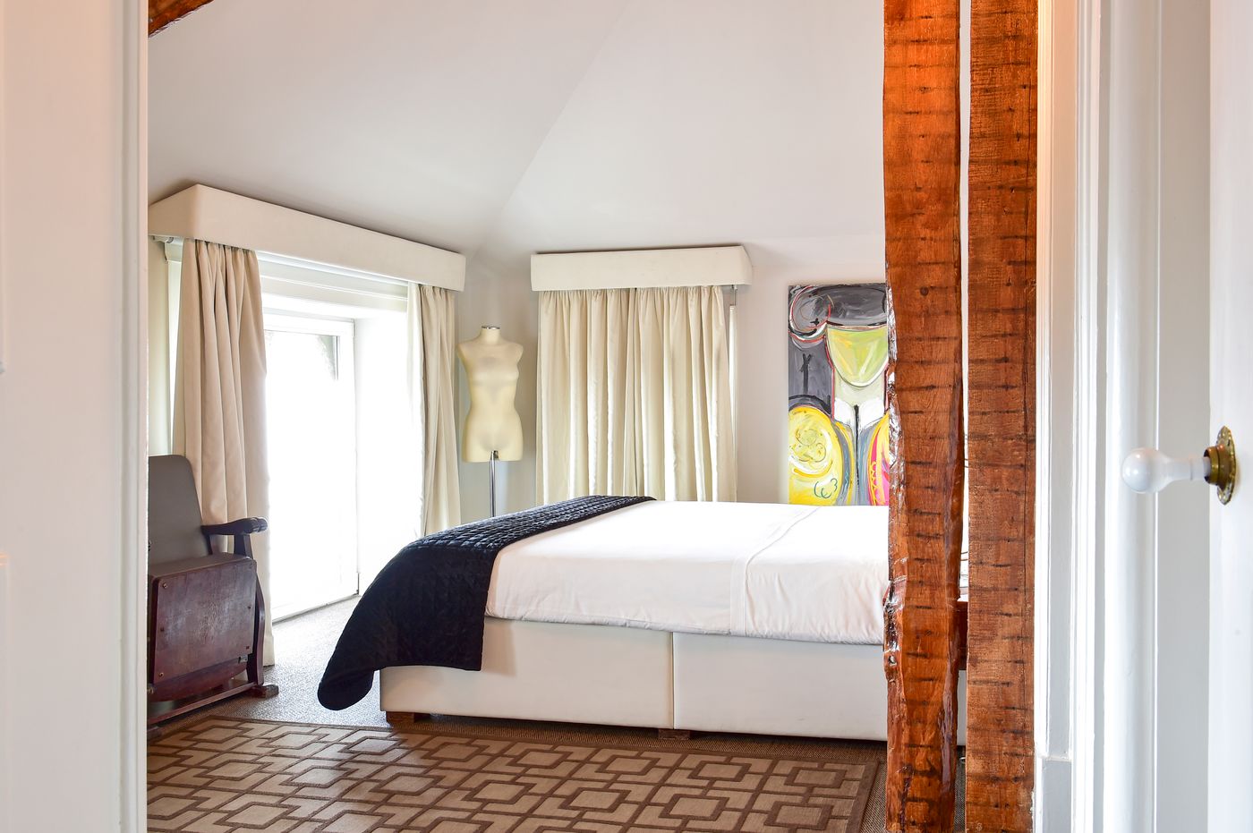 Palacete-Chafariz-Del-Rei-by-Unlock-Hotels-Room-14