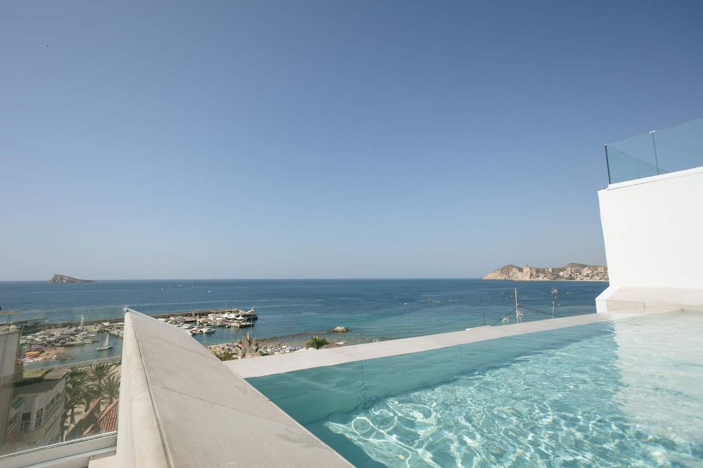 Magic-Fenicia-Pool-58