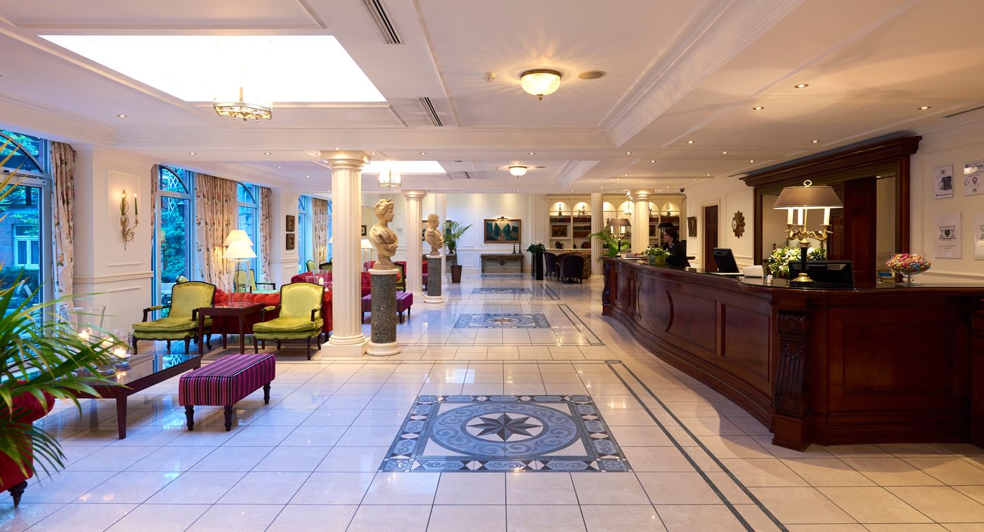 Stanhope-Hotel-Brussels-by-Thon-Hotels-Lobby-11