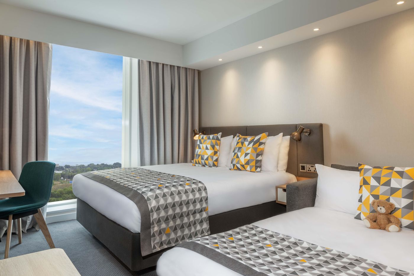 Holiday-Inn-Dublin-Airport-Room-33