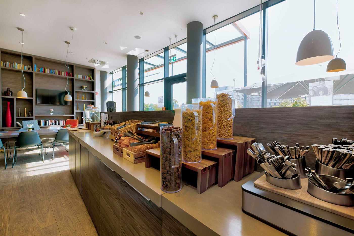 Campanile-Berlin-Brandenburg-Airport-Restaurant-18