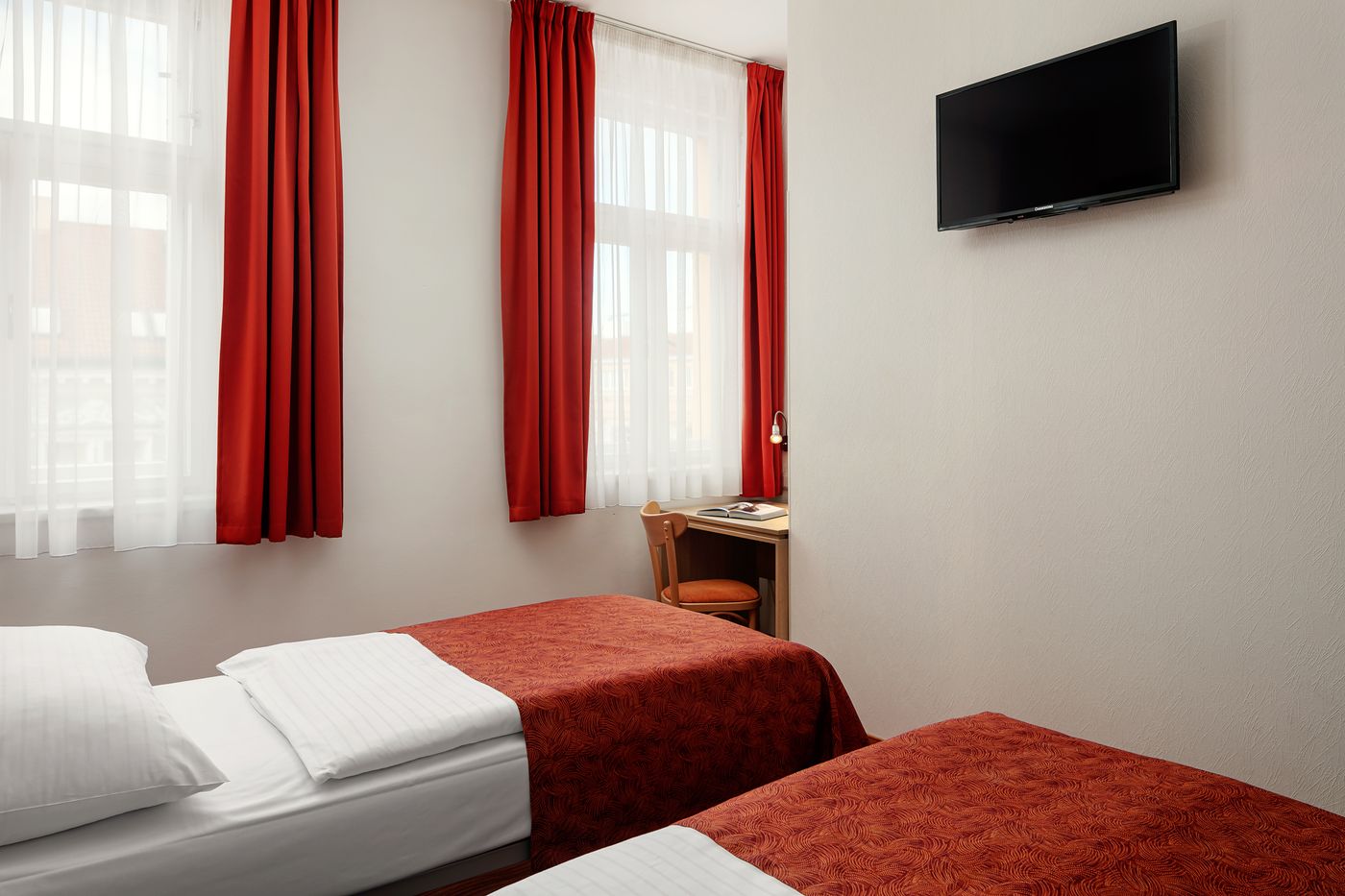 Hotel-Ambiance-Room-19