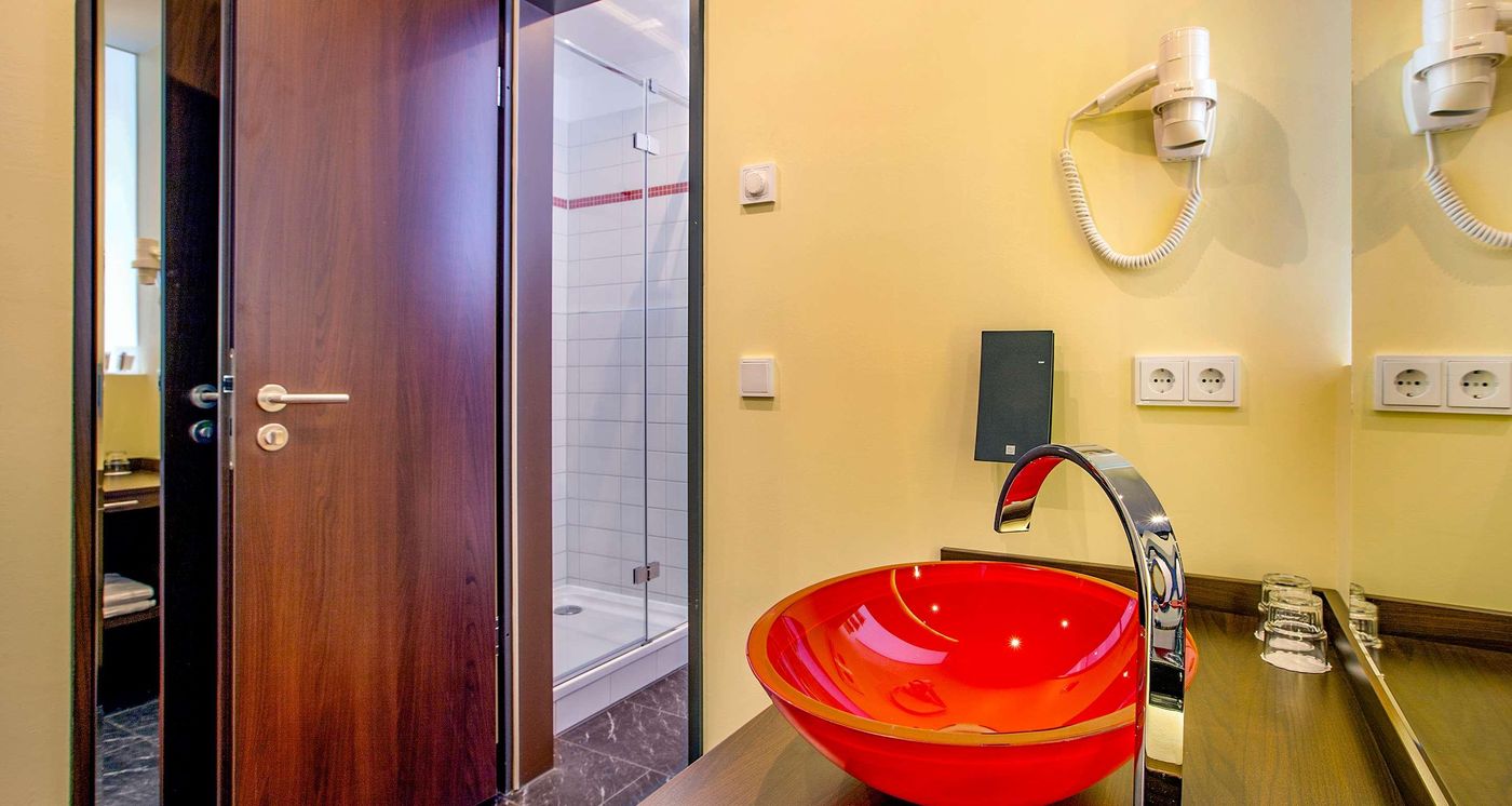 Best-Western-Plus-Plaza-Berlin-Kurfuerstendamm-Room-47