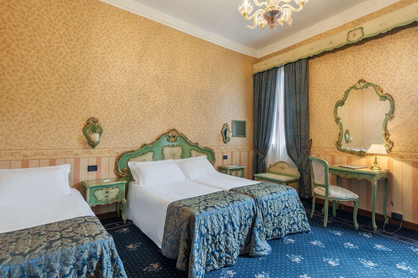 Hotel-Montecarlo-Room-20