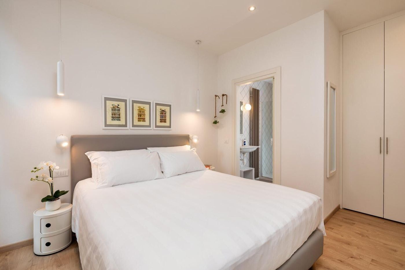 San-Marco-Design-Suites-Room-5