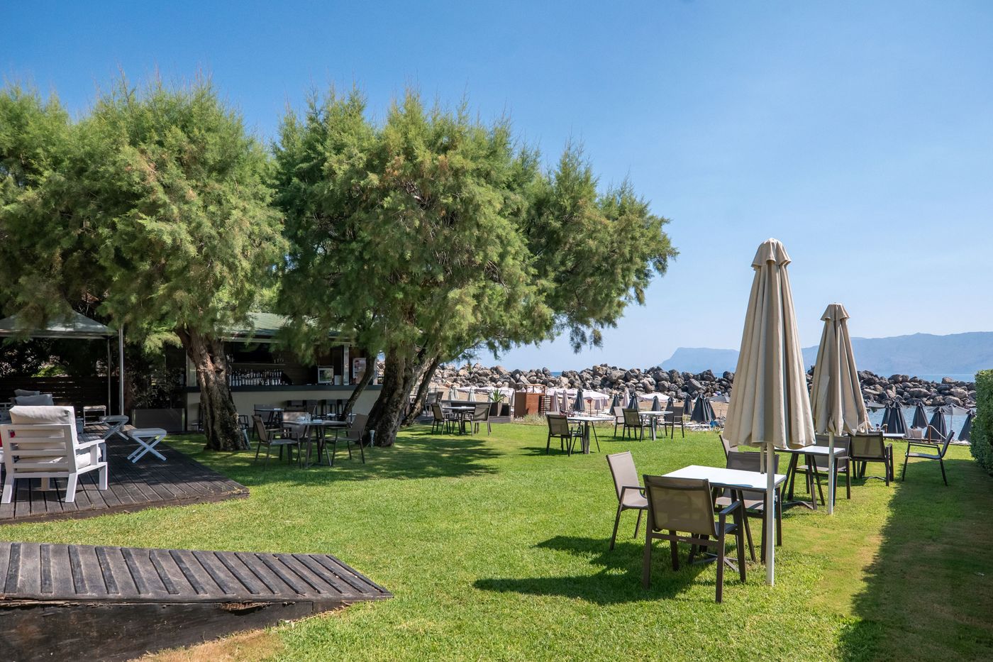 Molos-Bay-Restaurant-44