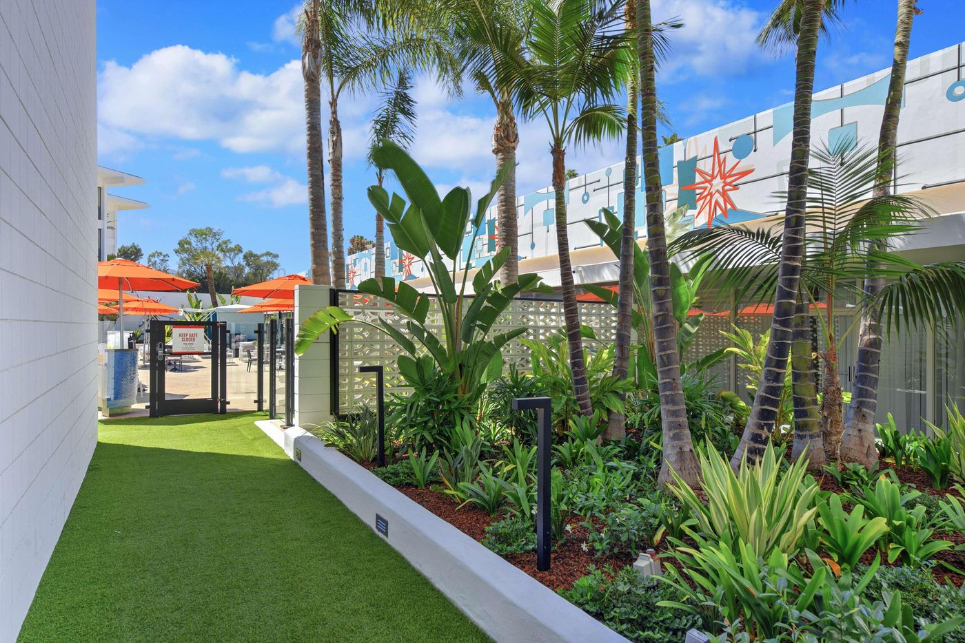 Beverly-Hilton-General-view-84