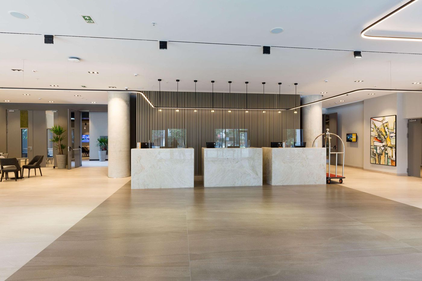 Mona Plaza Hotel-Serbia-Beograd-Lobby-10