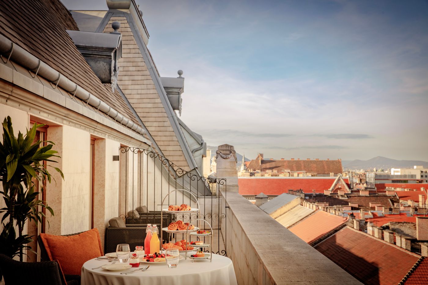 Anantara-New-York-Palace-Budapest-Room-3