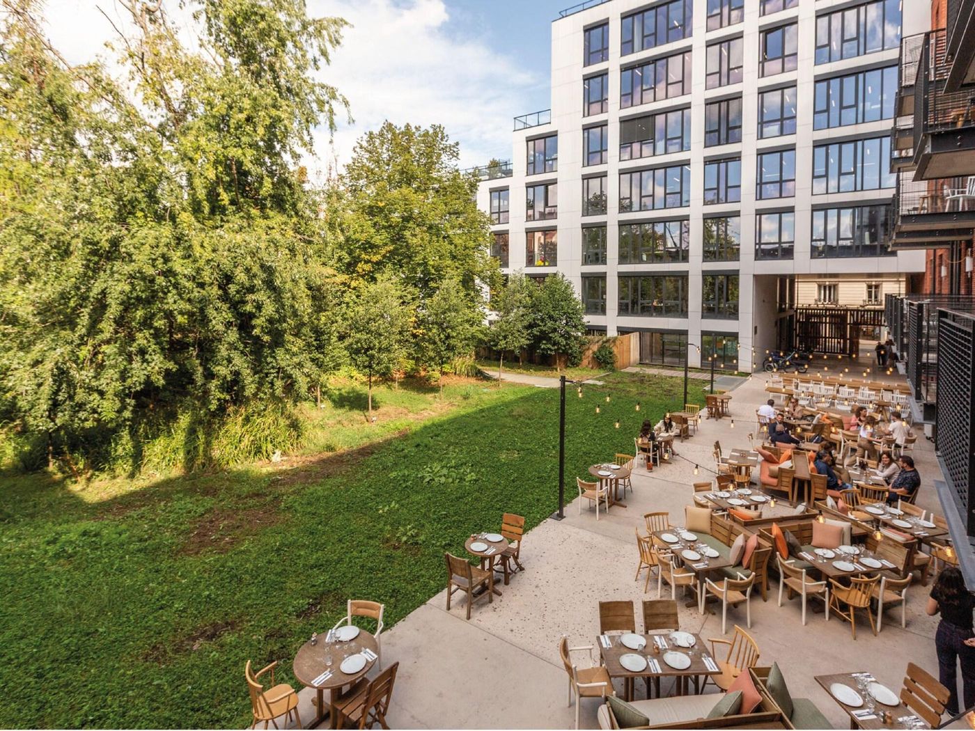 Mob-House-General-view-64