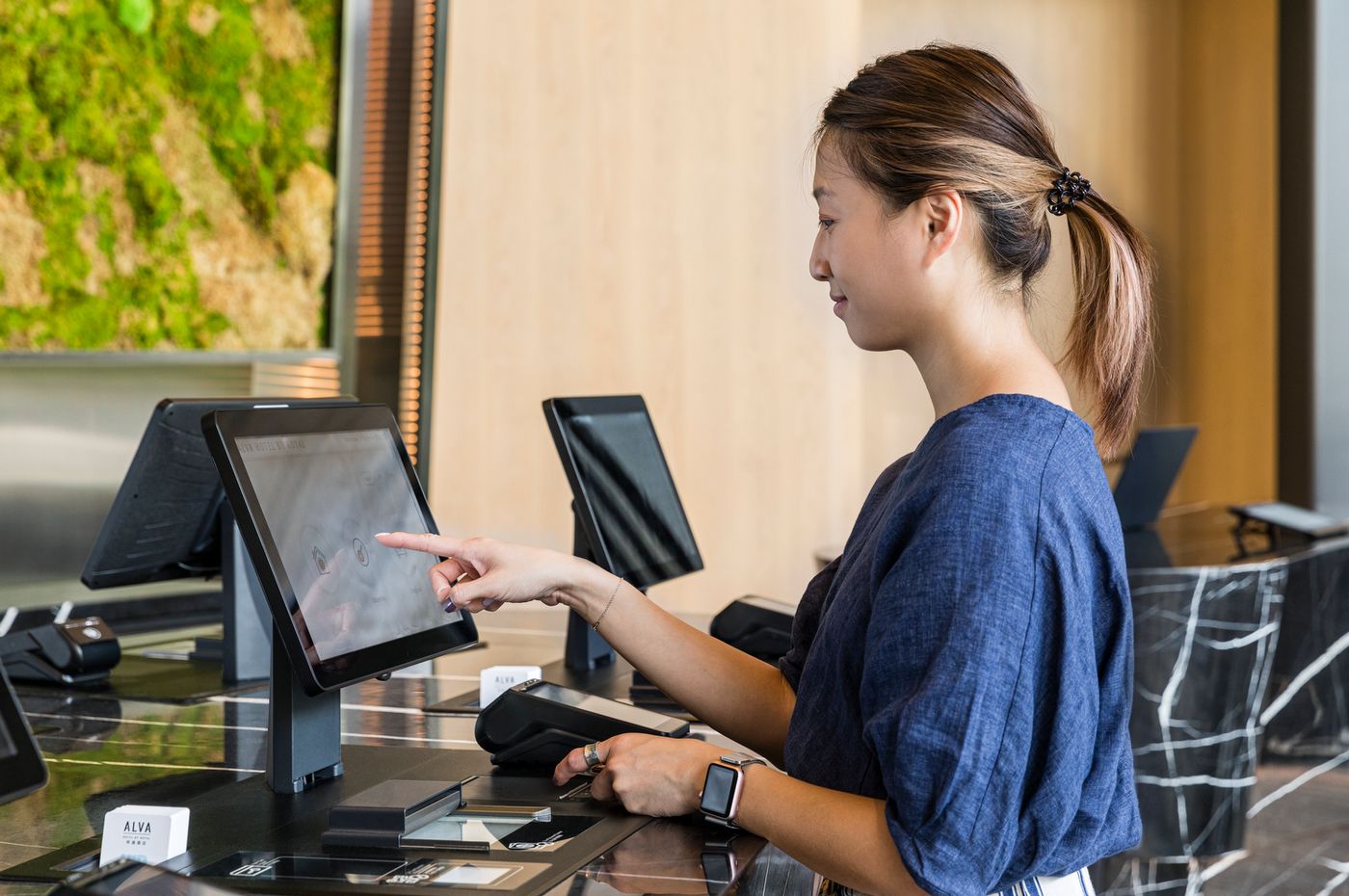 ALVA-HOTEL-BY-ROYAL-Lobby-10