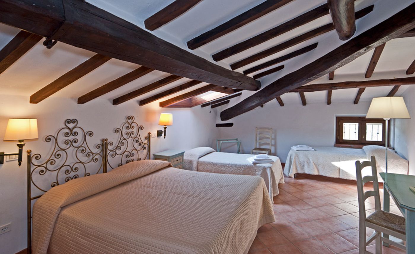 Villa-Cheli-Room-13