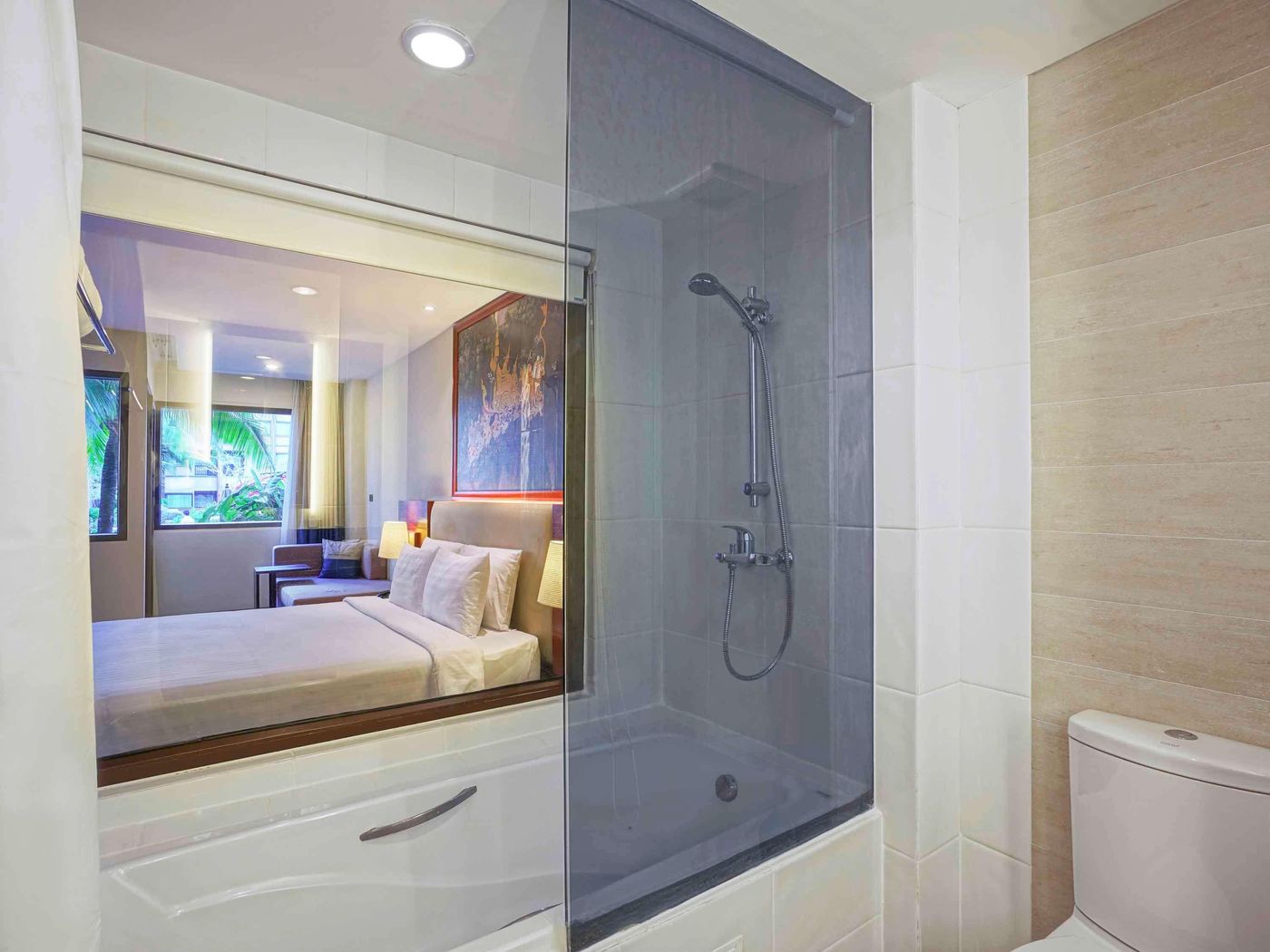 Novotel-Phuket-Vintage-Park-Room-38