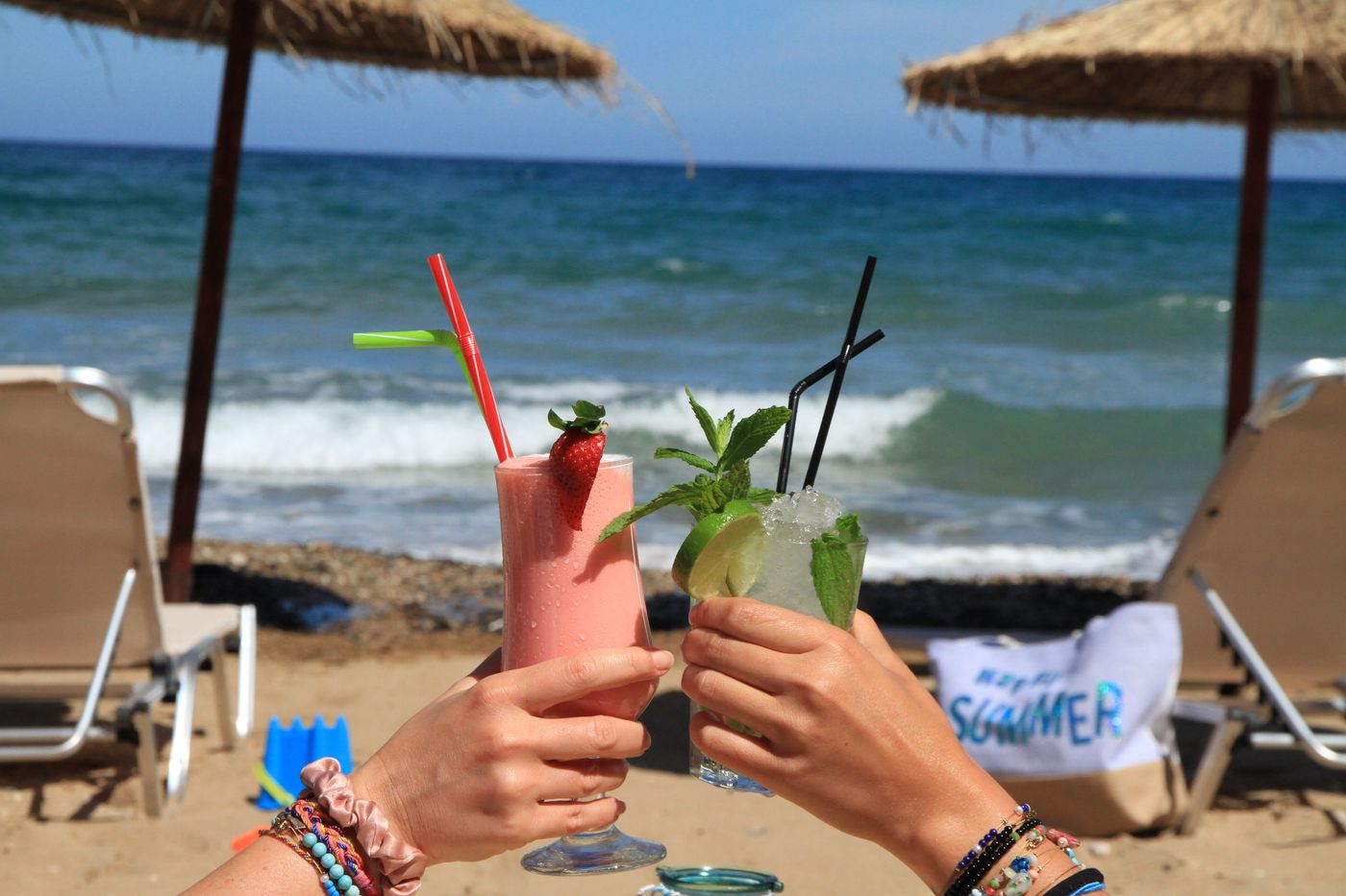 Dedalos-Beach-Hotel-Bar-39