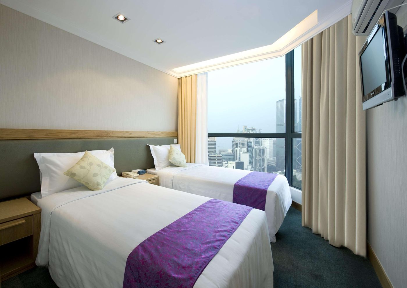 Bishop-Lei-International-House-Room-14