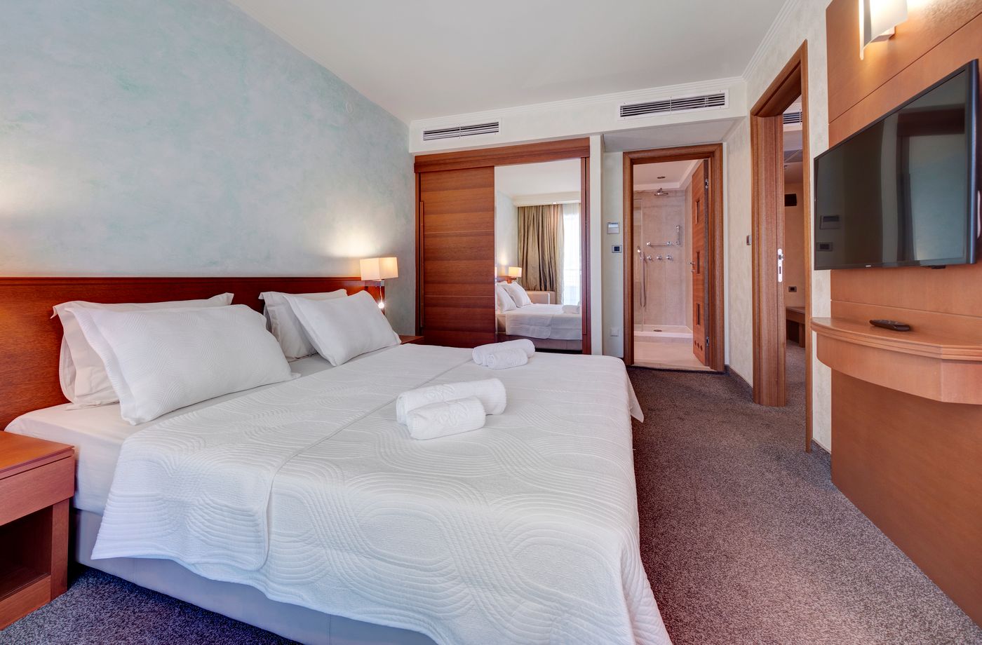 Monte-Casa-Spa-Wellness-de-Luxe-Room-12