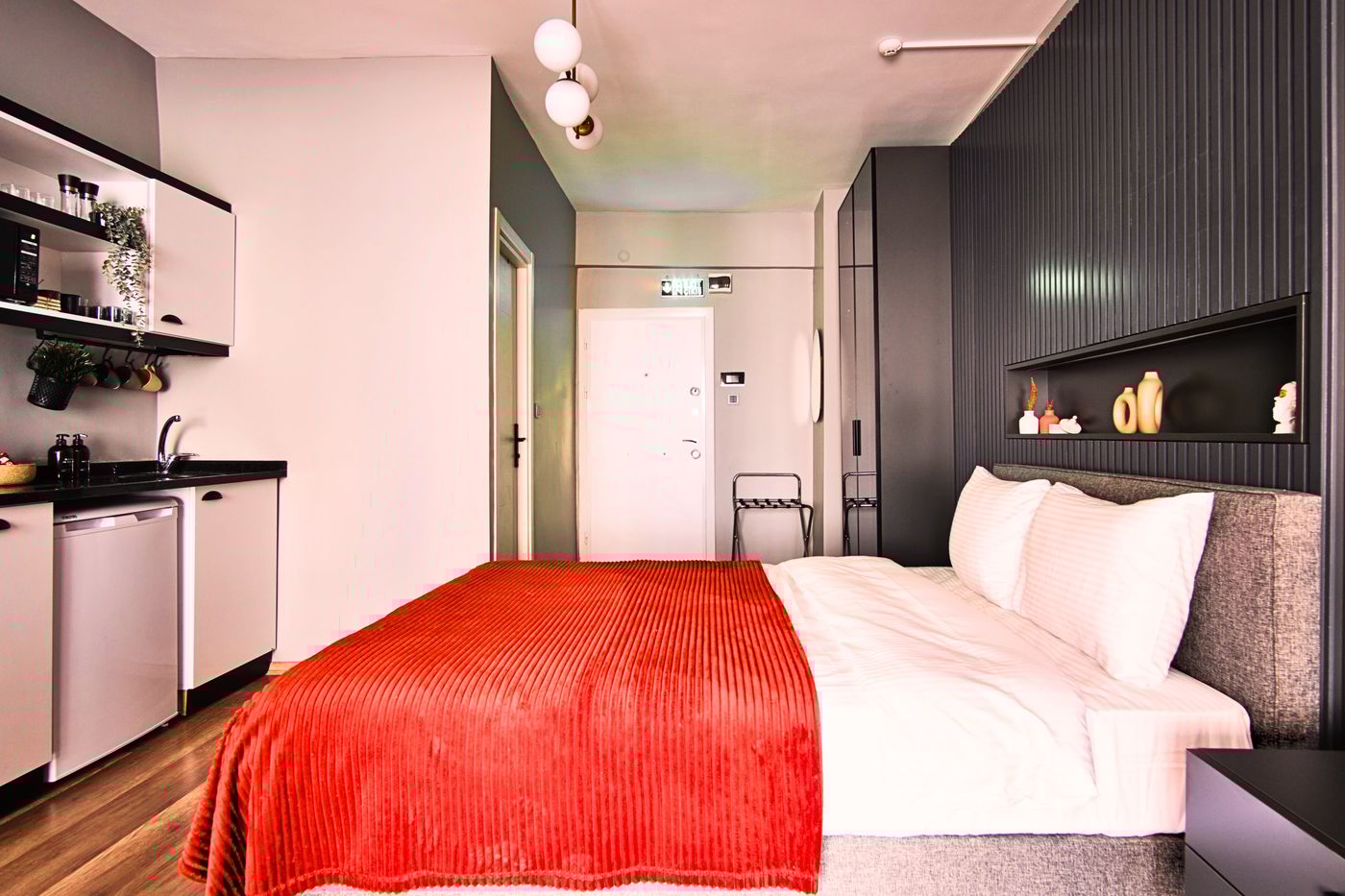 TAKS-INN-Suites-Room-28