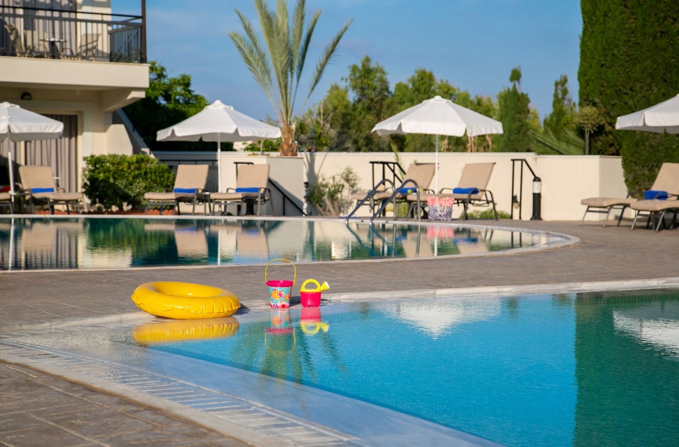 Louis-Paphos-Breeze-Pool-7