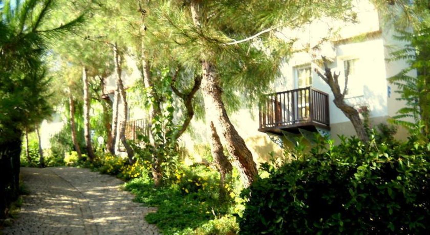 Teos Holiday Village