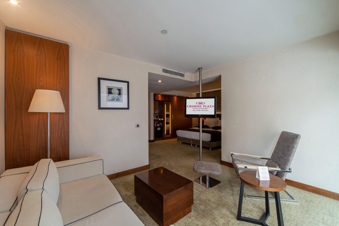 Crowne-Plaza-Harbiye-Room-25