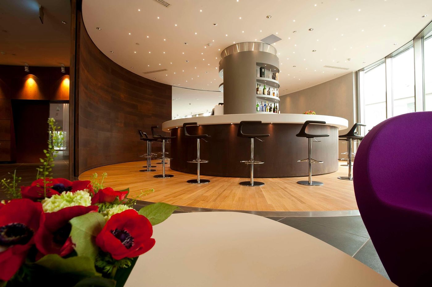 Best-Western-Plus-The-Hub-Hotel-Bar-1