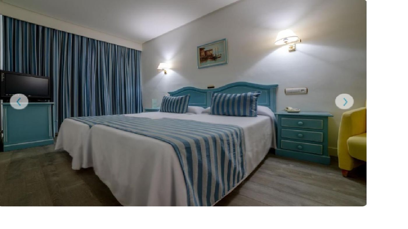 Villa-Laredo-Room-11