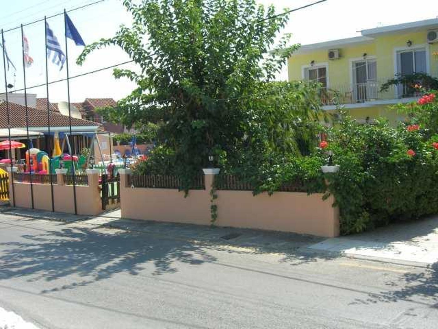 Amadeus Hawai Studios & Apartments