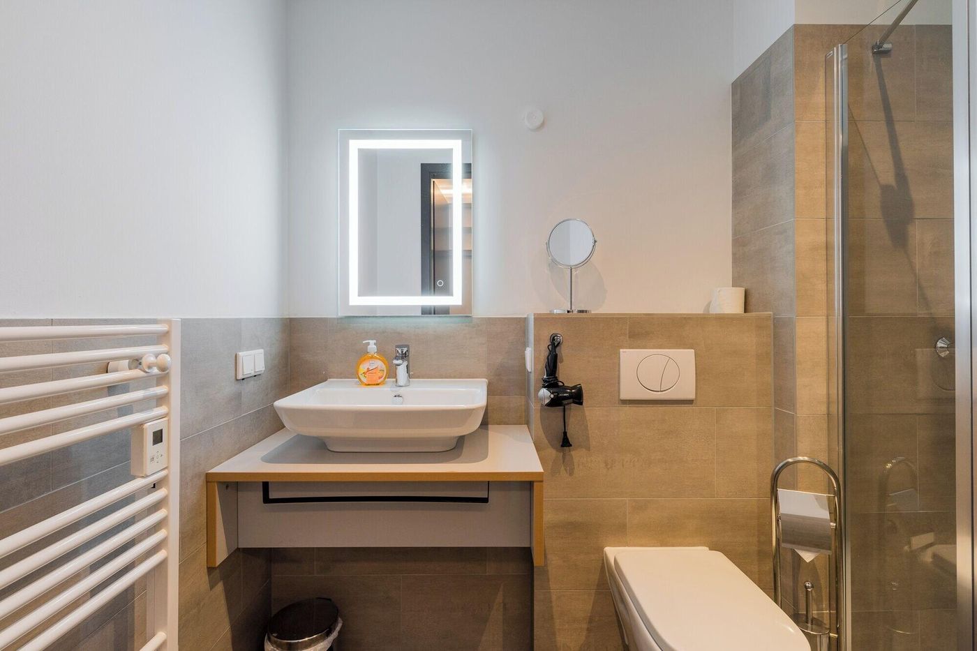 Nena-Apartments-Kreuzberg-61-Room-45