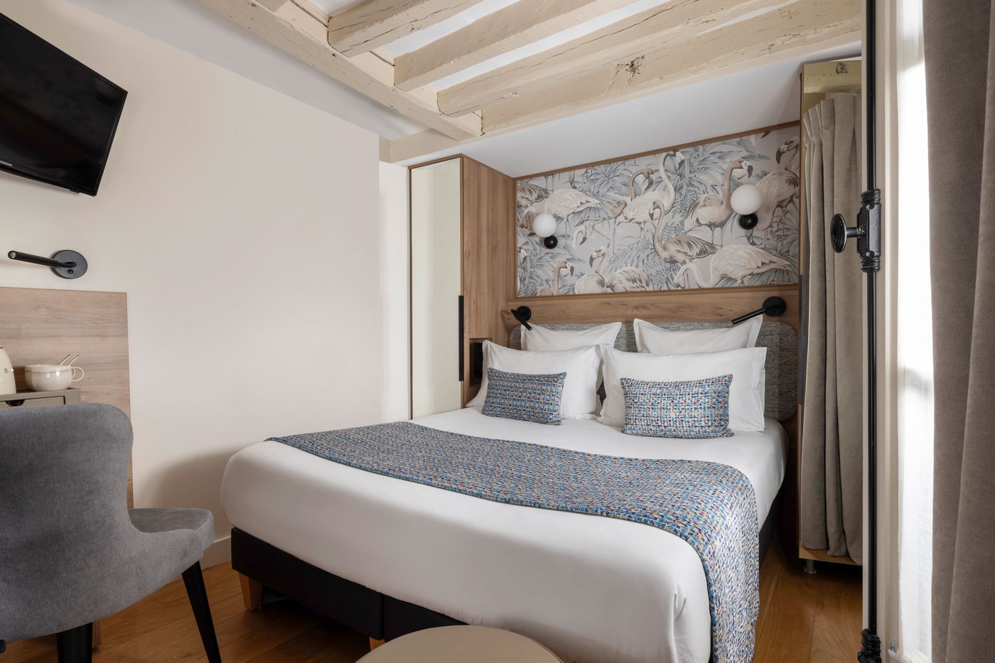 Hotel-Theoreme-Room-7