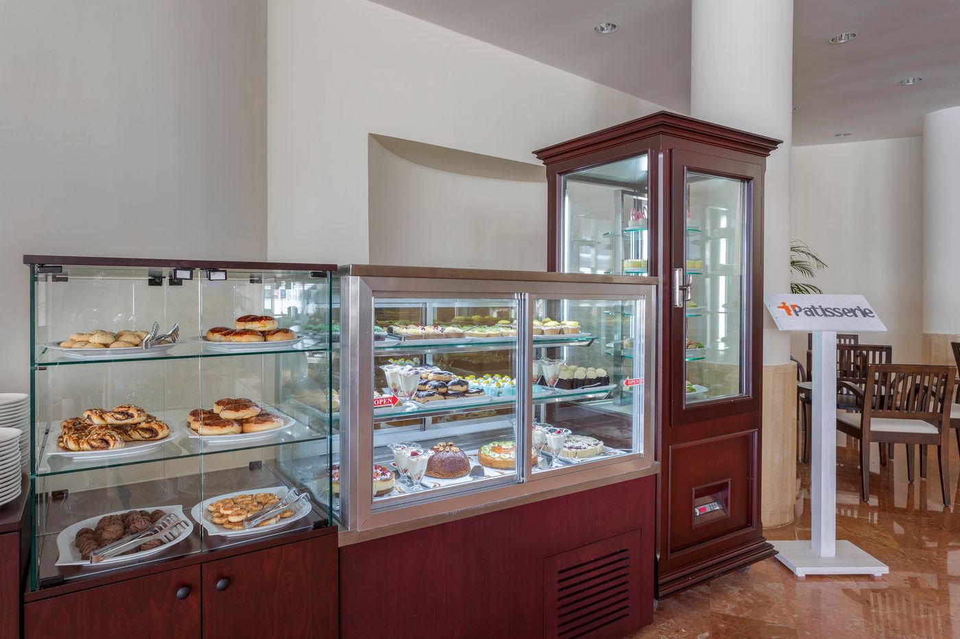 Seven-Seas-Hotel-Life-Bar-43