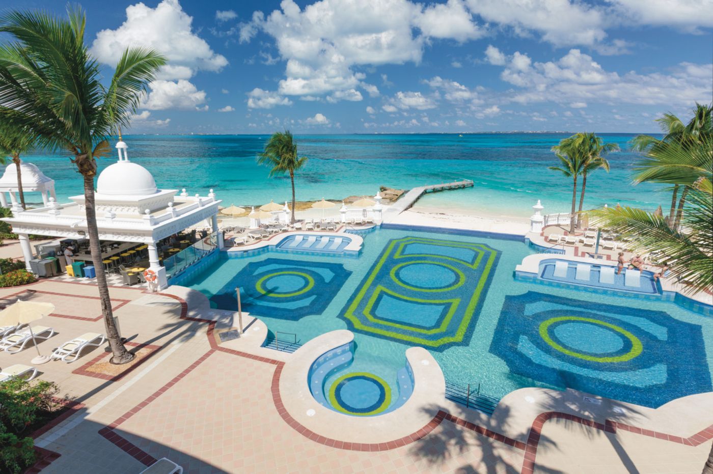 Riu-Palace-Las-Americas-All-Inclusive-Pool-12